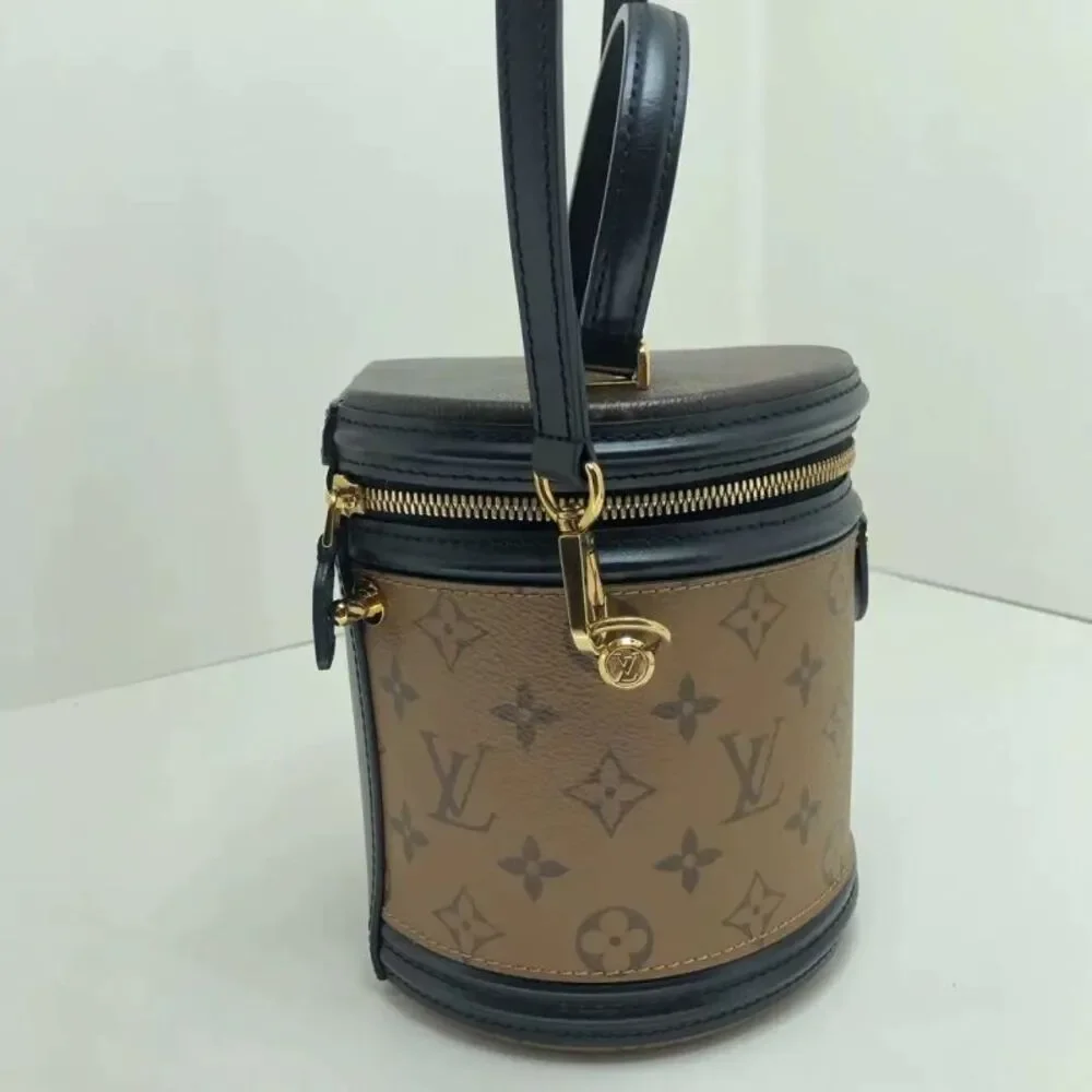 Louis Vuitton Women Pre-Loved Bag Very Good Condition